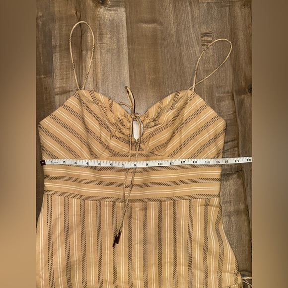 Elegant Tan Striped Maxi Dress - Picture 5 of 12